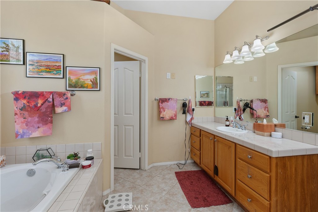 MLS #OC25189909 image #27