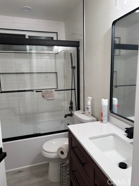 Detail Gallery Image 21 of 26 For 3219 Colorado, Santa Monica,  CA 90404 - 2 Beds | 2 Baths