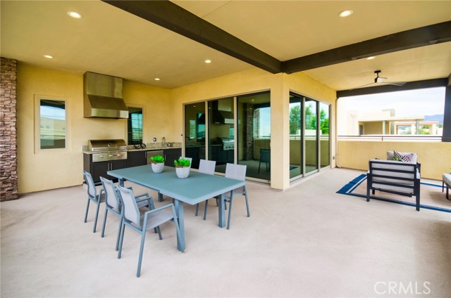 320 Magnet, Irvine CA: https://media.crmls.org/medias/3f43179a-c52e-4aaf-a196-58639a24a001.jpg