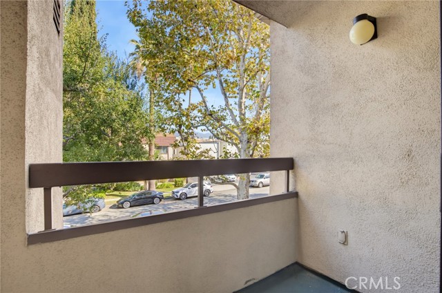 460 Oak Street, 215 photo 10