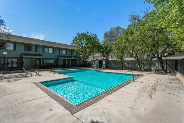 Detail Gallery Image 47 of 62 For 20120 Runnymede St #17,  Winnetka,  CA 91306 - 3 Beds | 2/1 Baths
