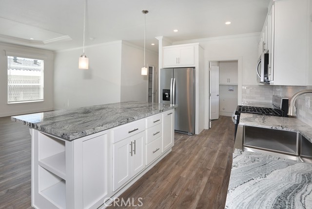 Detail Gallery Image 4 of 31 For 136 Buena Vista, Tustin,  CA 92780 - 3 Beds | 2 Baths
