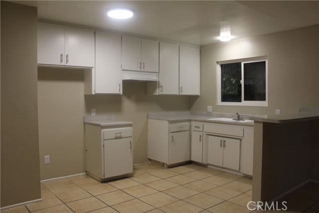 Detail Gallery Image 5 of 25 For 349 N. Clifford Ave #C,  Rialto,  CA 92376 - 2 Beds | 1 Baths