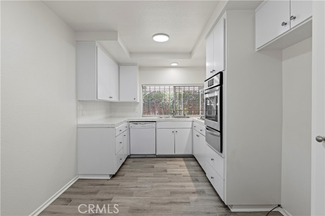 Detail Gallery Image 20 of 55 For 18900 Ledan St, Northridge,  CA 91324 - 4 Beds | 2 Baths