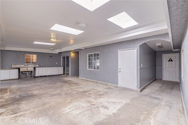3149 E S Avenue, Palmdale CA: https://media.crmls.org/medias/3f451c0a-9171-4f81-b9b0-4fe79cb969fd.jpg