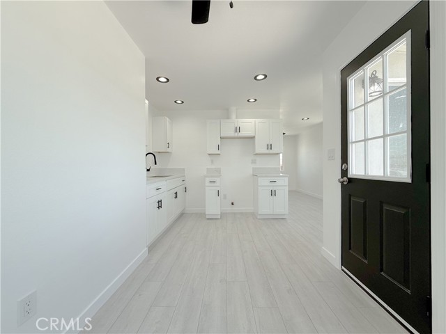 518 N Wilmington Avenue, Compton CA: https://media.crmls.org/medias/3f4525d8-76f3-4dad-a36f-b694739433b0.jpg
