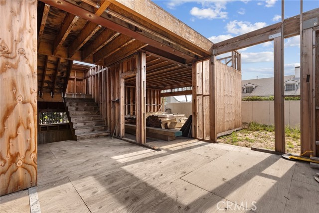 Detail Gallery Image 13 of 29 For 2453 Creston Way, Los Angeles,  CA 90068 - 5 Beds | 3/1 Baths