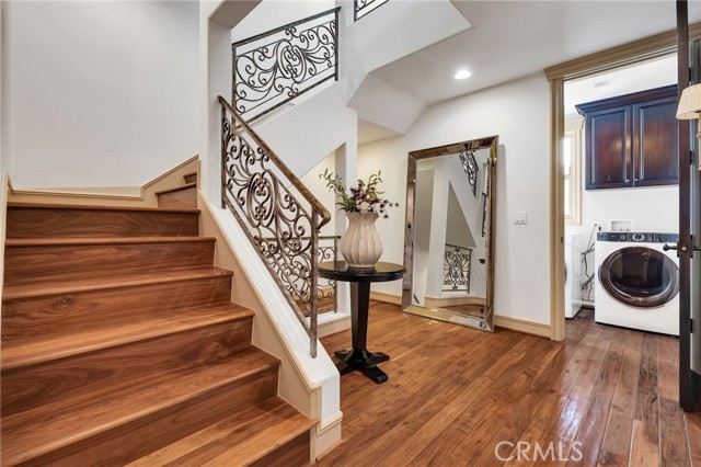 1105 Manhattan, Hermosa Beach, California 90254, 4 Bedrooms Bedrooms, 0 ,2 BathroomsBathrooms,Residential,For Sale,Manhattan,0,PV26150388