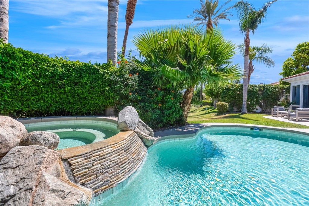 MLS #OC24101277 img 7