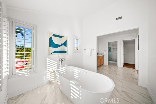 24861 Camberwell Street, Laguna Hills CA: https://media.crmls.org/medias/3f46833b-72c1-4440-b4cb-6a755d0e1f4c.jpg