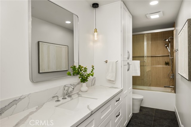 Downstairs guest bathroom