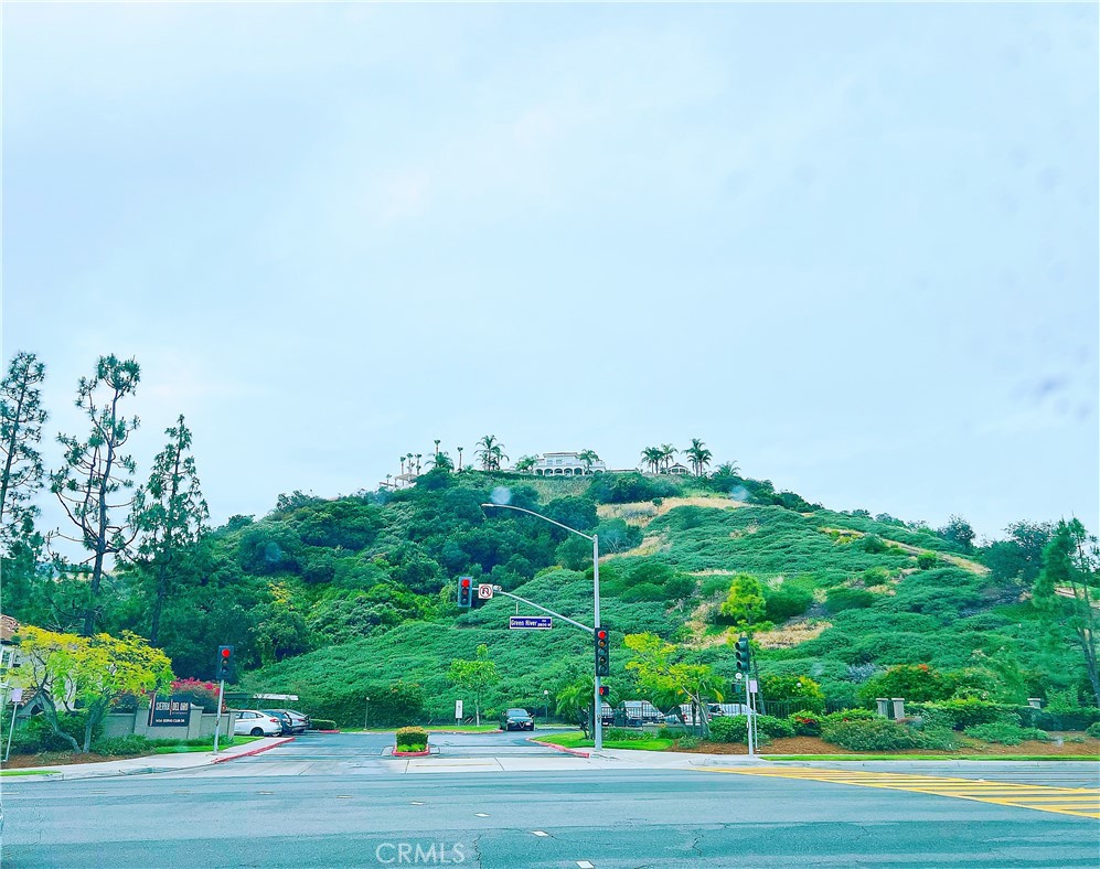 https://media.crmls.org/medias/3f46c9f0-1c2e-436a-87e5-9850d7eca27f.jpg?preset=X-Large
