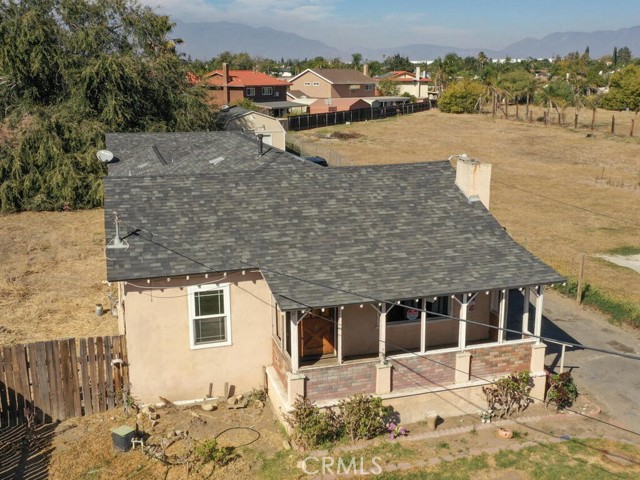 Detail Gallery Image 4 of 16 For 804 Bloomington Ave, Bloomington,  CA 92316 - 3 Beds | 2 Baths