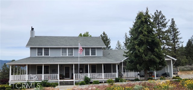 Detail Gallery Image 1 of 40 For 1014 Dusty Rd, Frazier Park,  CA 93225 - 5 Beds | 2/1 Baths