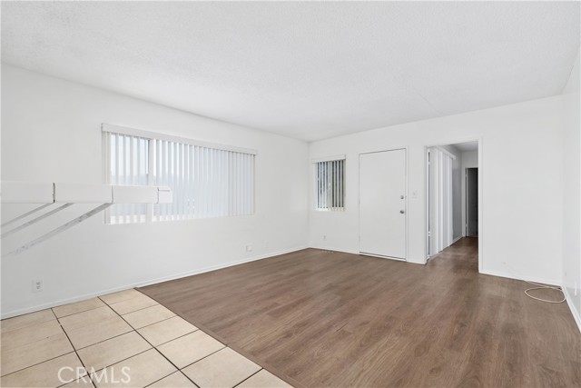 841 W 5th, San Pedro CA: https://media.crmls.org/medias/3f48edd5-442f-45db-b5be-ab33c8523be8.jpg