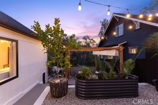 Detail Gallery Image 56 of 64 For 2207 - 2009 Apex Ave, Los Angeles,  CA 90039 - 2 Beds | 2 Baths