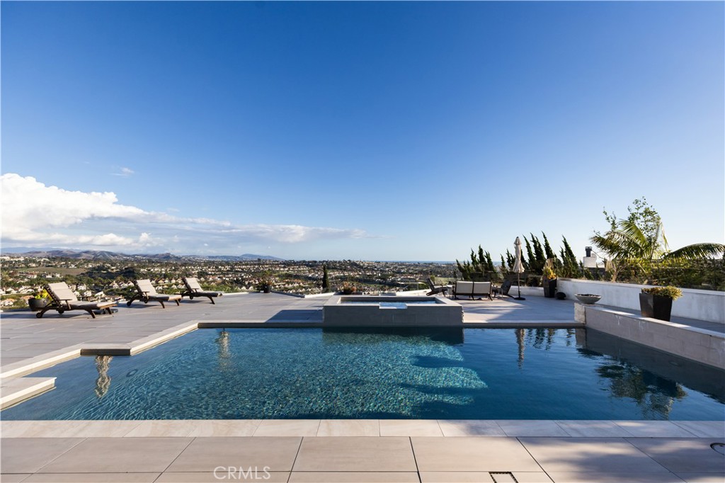 MLS #OC25010978 image #46