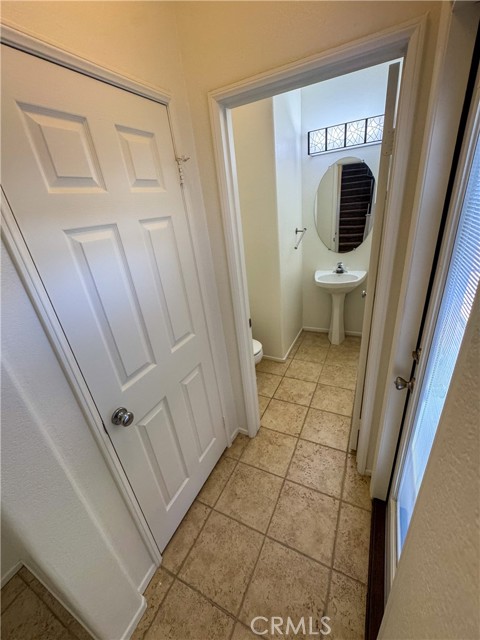 42060 Veneto Drive, Temecula CA: https://media.crmls.org/medias/3f4a2900-8bd2-4b1a-a625-2fcded8b333f.jpg