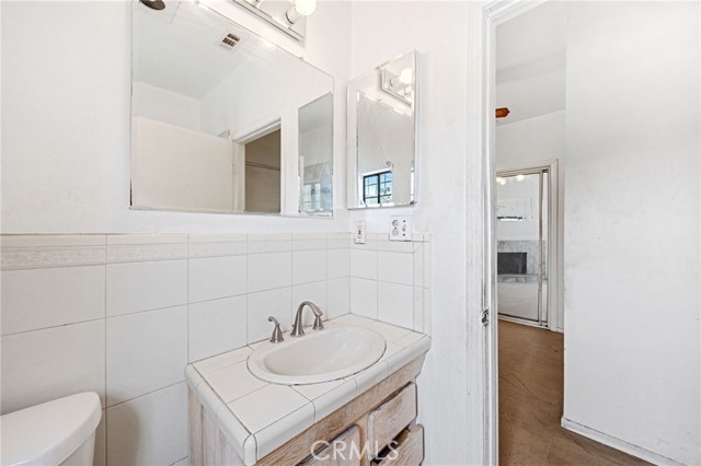 Detail Gallery Image 13 of 22 For 4124 S Harvard Bld, Los Angeles,  CA 90062 - 3 Beds | 2 Baths