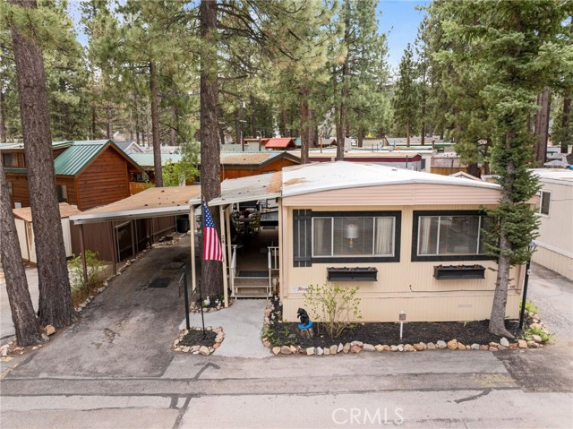 Detail Gallery Image 2 of 30 For 475 Thrush Dr #24,  Big Bear Lake,  CA 92315 - 2 Beds | 2 Baths