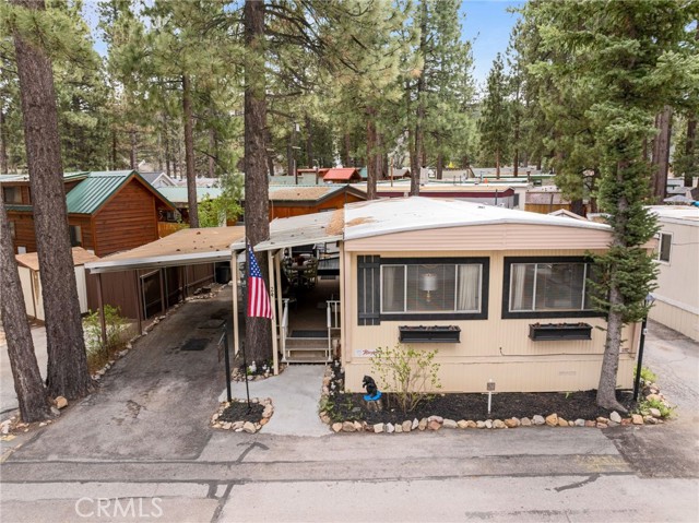 Detail Gallery Image 1 of 20 For 475 Thrush Dr #24,  Big Bear Lake,  CA 92315 - 2 Beds | 2 Baths