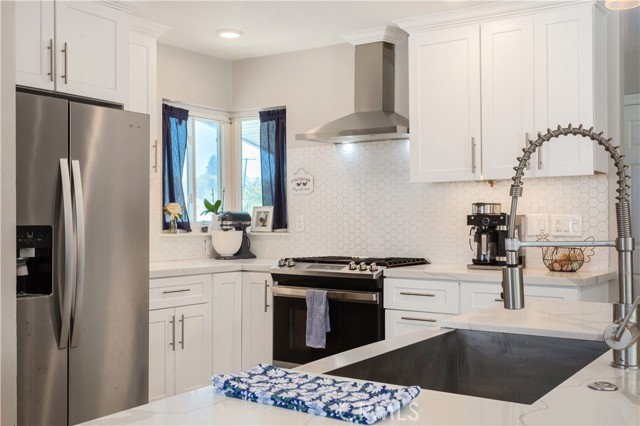 950 N Milford Street, Orange CA: https://media.crmls.org/medias/3f4b78a8-3811-4114-bdf4-55a5937c2307.jpg