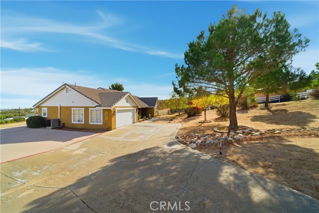9385 Pinon Hills, Pinon Hills CA: https://media.crmls.org/medias/3f4b96a0-82c7-4a92-be4c-0b5ae080f258.jpg