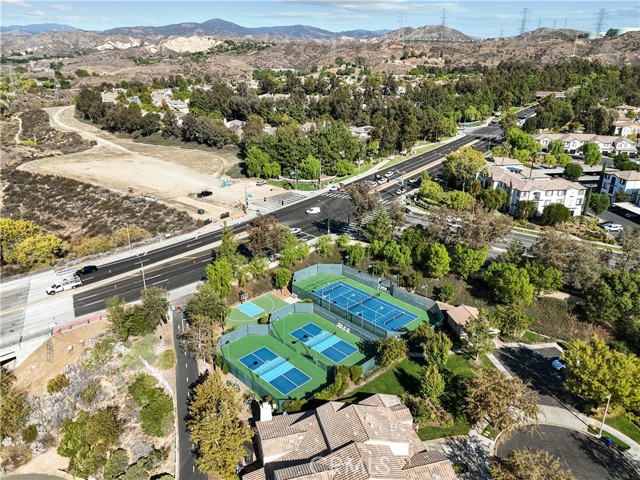 Detail Gallery Image 44 of 44 For 27976 Red Pine Ct, Valencia,  CA 91354 - 2 Beds | 3 Baths