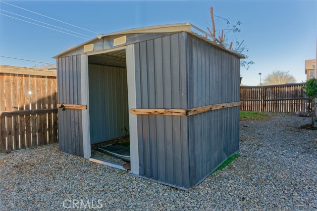 Detail Gallery Image 38 of 38 For 12596 Glen Canyon, Victorville,  CA 92395 - 5 Beds | 3 Baths