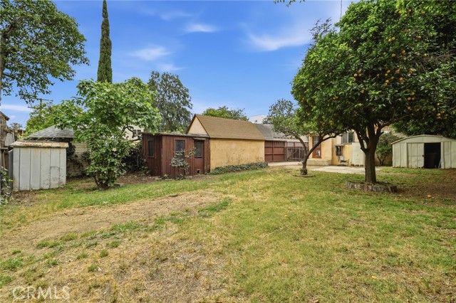 Detail Gallery Image 24 of 26 For 4720 Denny, Toluca Lake,  CA 91602 - 2 Beds | 1 Baths