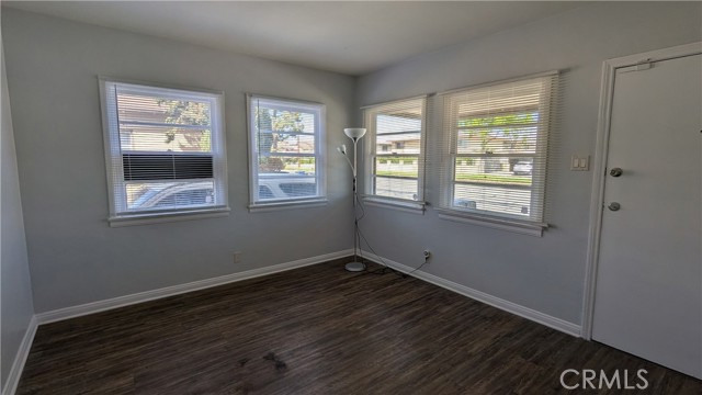 Detail Gallery Image 6 of 21 For 8801 Valley View, Buena Park,  CA 90620 - 2 Beds | 1 Baths