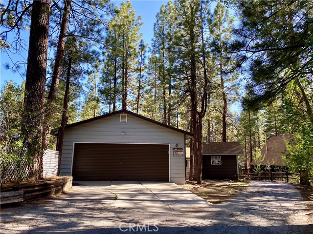 Detail Gallery Image 1 of 1 For 430 S Piney Ln, Big Bear Lake,  CA 92315 - 4 Beds | 2 Baths