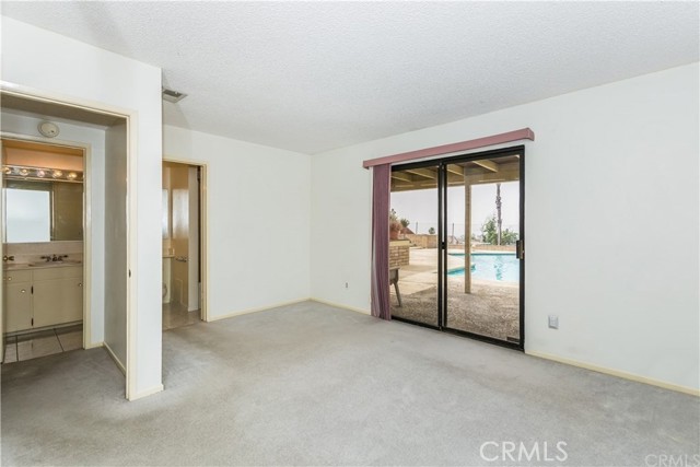 3899 28th Street, Highland CA: https://media.crmls.org/medias/3f528d7c-63eb-4c65-a569-c206b8b162e3.jpg
