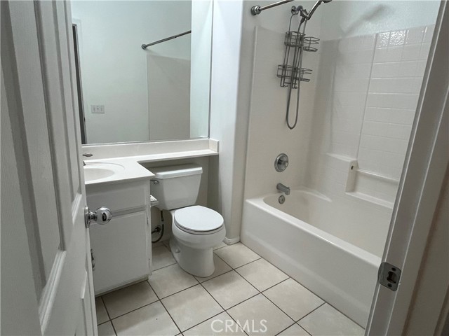 511 Shasta Drive, Corona CA: https://media.crmls.org/medias/3f53099d-7b55-401f-9f04-a3dd5872fde0.jpg