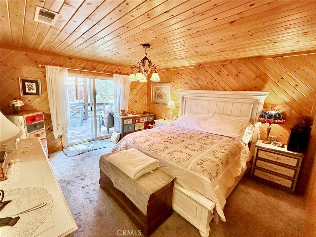 https://media.crmls.org/medias/3f53257b-d850-4b73-bdac-76c86a67e9b7.jpg?preset=X-Large