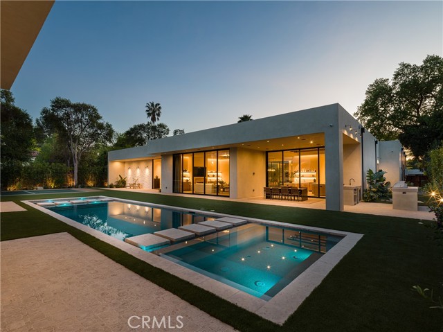 5824 Manton Avenue, Woodland Hills CA: https://media.crmls.org/medias/3f5373c1-1d3b-4879-bc8c-79c43ae69088.jpg