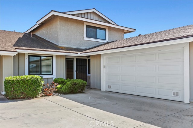 Detail Gallery Image 4 of 28 For 1126 E Foster Rd #B,  Santa Maria,  CA 93455 - 3 Beds | 2/1 Baths