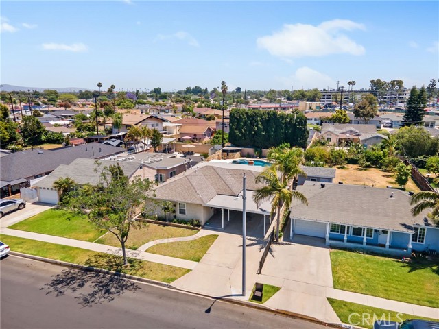 Detail Gallery Image 1 of 51 For 13828 Cowley Ave, Bellflower,  CA 90706 - 4 Beds | 2 Baths