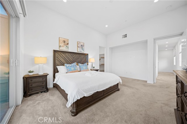 Detail Gallery Image 31 of 49 For 284 Harringay, Irvine,  CA 92618 - 4 Beds | 3 Baths