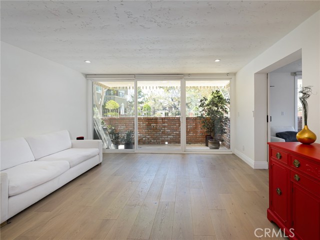 6526 Ocean Crest Drive, Rancho Palos Verdes CA: https://media.crmls.org/medias/3f545a4e-7b51-4ea9-961e-e6a31627d3d1.jpg