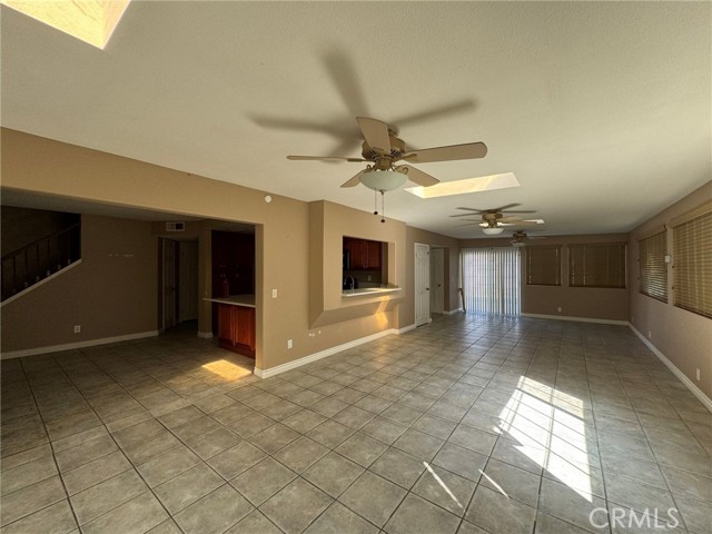 Detail Gallery Image 8 of 28 For 45712 Classic Way, Temecula,  CA 92592 - 4 Beds | 3 Baths