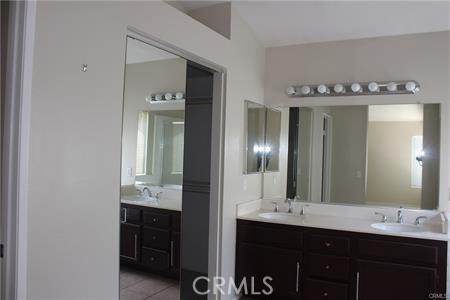 2313 Calle Bienvenida, Chino Hills CA: https://media.crmls.org/medias/3f54ae56-2d79-4373-aeb0-8f1a04a5bd1e.jpg