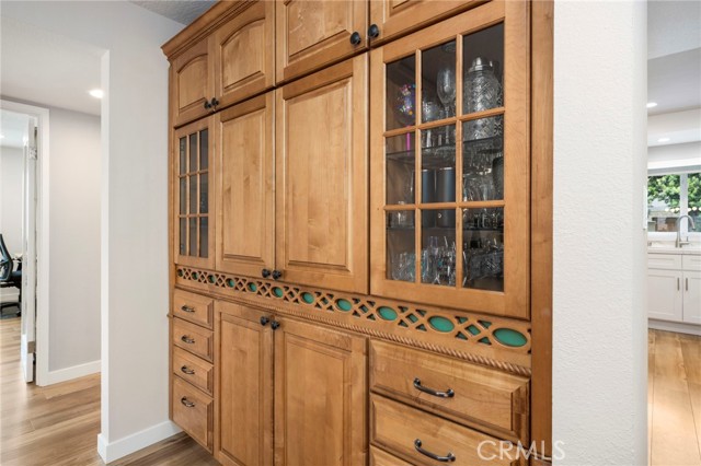 2299 N Legion Drive, Signal Hill CA: https://media.crmls.org/medias/3f55c47e-8212-4b33-815b-160bd61b4b85.jpg