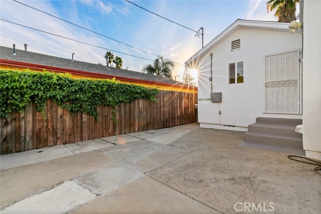 Detail Gallery Image 6 of 22 For 7836 Lemp Ave, North Hollywood,  CA 91605 - 2 Beds | 2 Baths