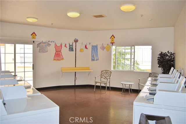 Detail Gallery Image 23 of 24 For 1215 E San Antonio Dr, Long Beach,  CA 90807 - 2 Beds | 2 Baths