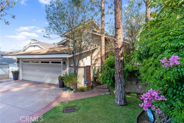 2213 Valley Drive, Manhattan Beach, California 90266, 4 Bedrooms Bedrooms, ,3 BathroomsBathrooms,Residential,Sold,Valley,SB22167937