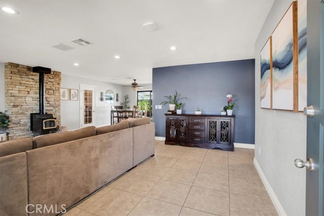 Detail Gallery Image 4 of 57 For 58943 Natoma Trl, Yucca Valley,  CA 92284 - 4 Beds | 2 Baths