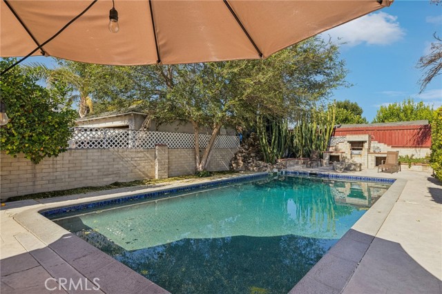 7528 Amigo Avenue, Reseda CA: https://media.crmls.org/medias/3f56df52-a58a-40fa-97c7-01eece32a64e.jpg