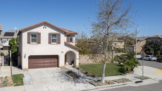 Detail Gallery Image 2 of 44 For 12138 Chutes Ct, Jurupa Valley,  CA 91752 - 3 Beds | 2/1 Baths