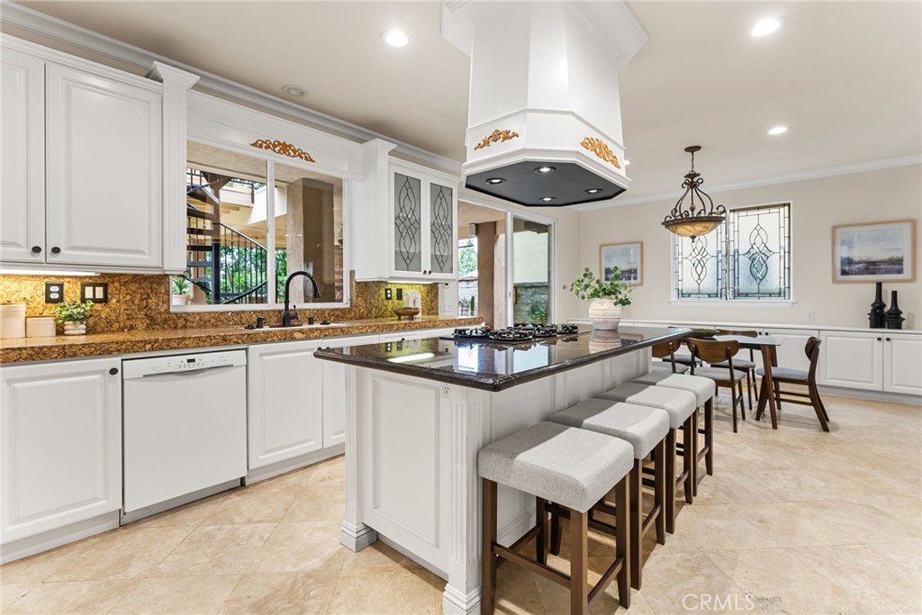 3f58bc71 4960 46af B899 Eba5b1282e1b